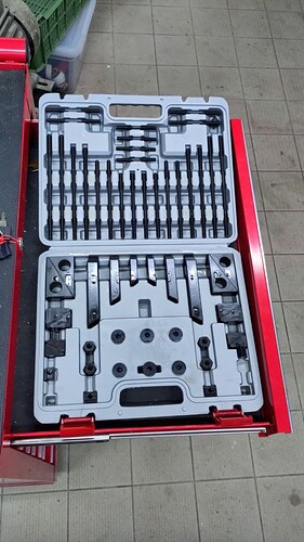 płytki dociskowe do cnc